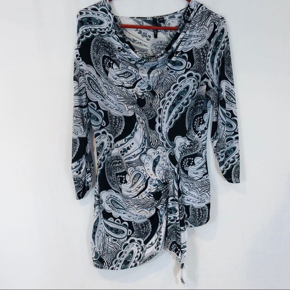 Essentials Tunic  Sz S. Black White  Paisleys